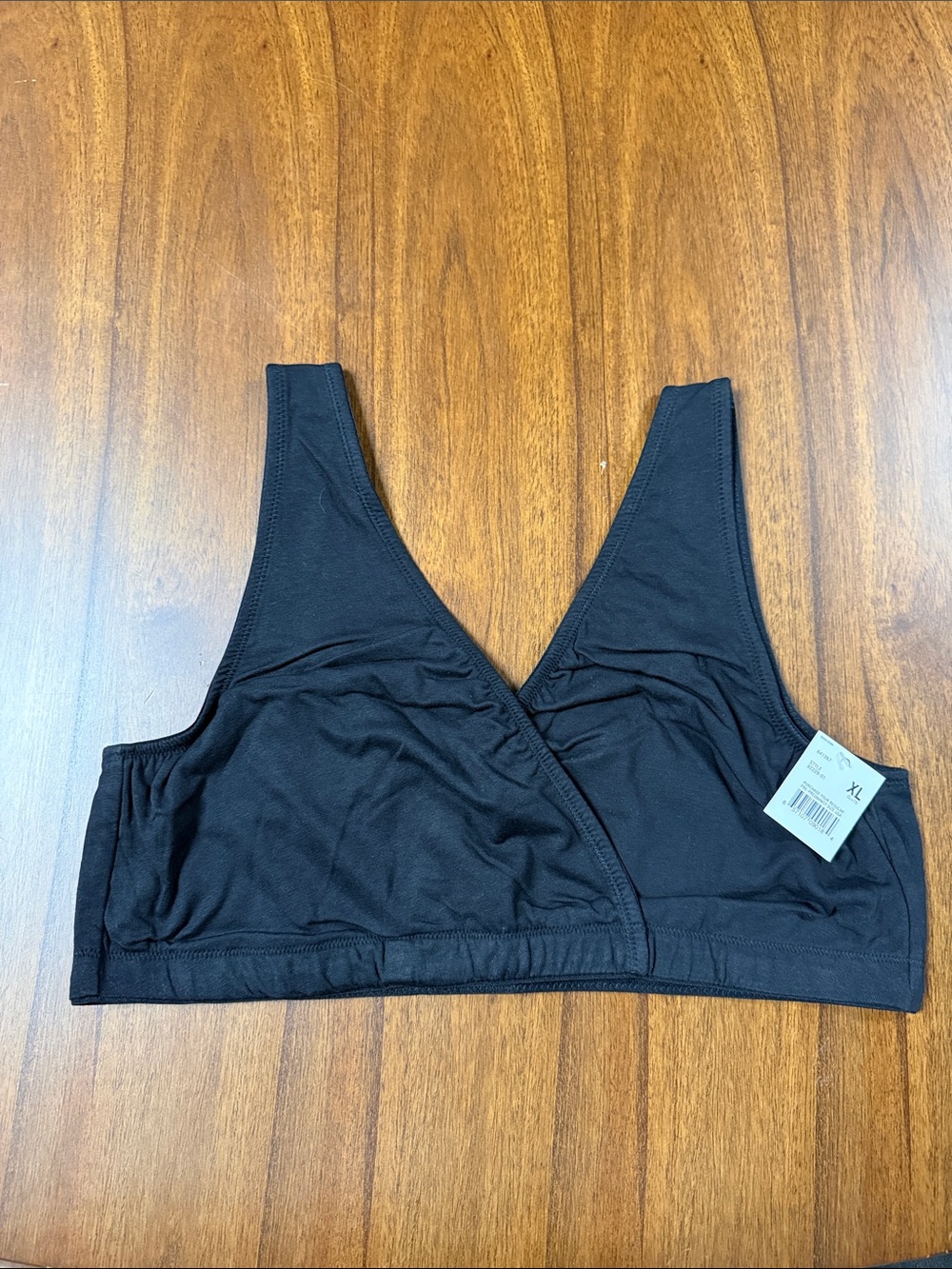 NWT Black V‑Neck Comfort Bra for Women
